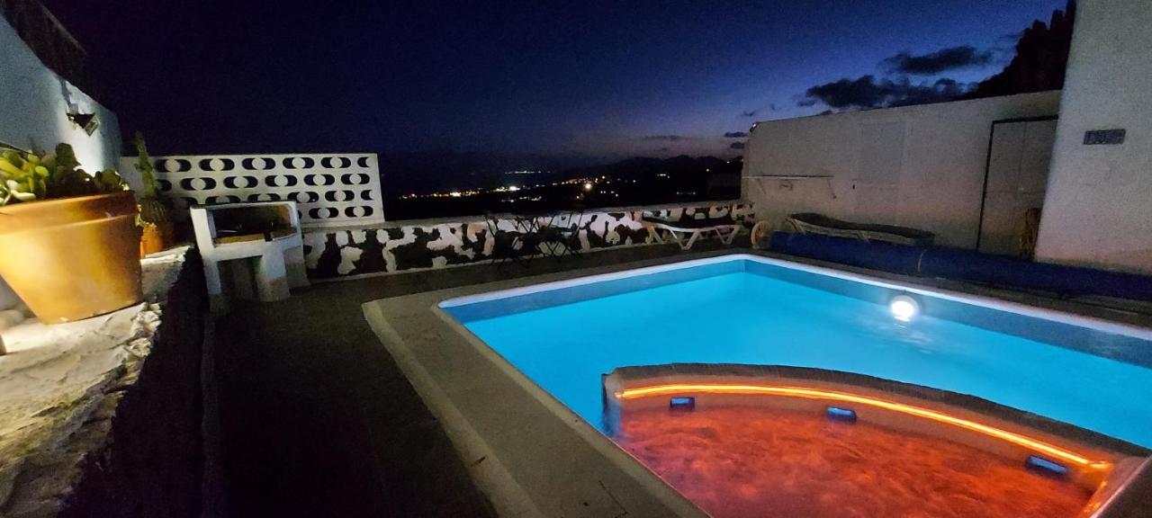 Aloelux Villa !! - Private Villa With Pool , Jacuzzi, Cinema, Massage ,Wonderful View, Art Desing Villa Tías Kültér fotó