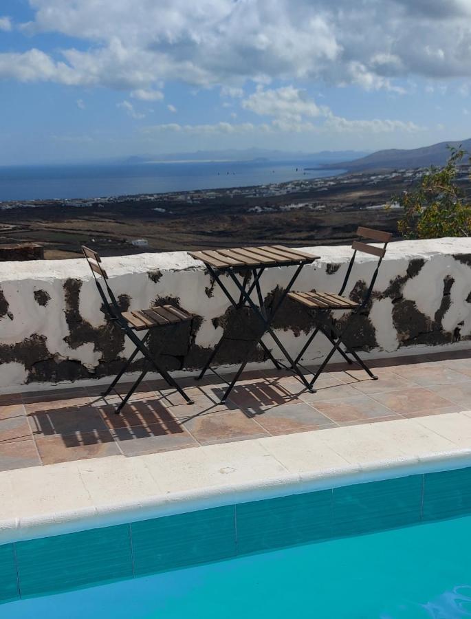 Aloelux Villa !! - Private Villa With Pool , Jacuzzi, Cinema, Massage ,Wonderful View, Art Desing Villa Tías Kültér fotó