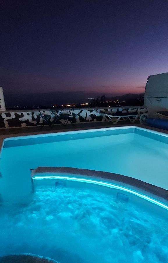 Aloelux Villa !! - Private Villa With Pool , Jacuzzi, Cinema, Massage ,Wonderful View, Art Desing Villa Tías Kültér fotó