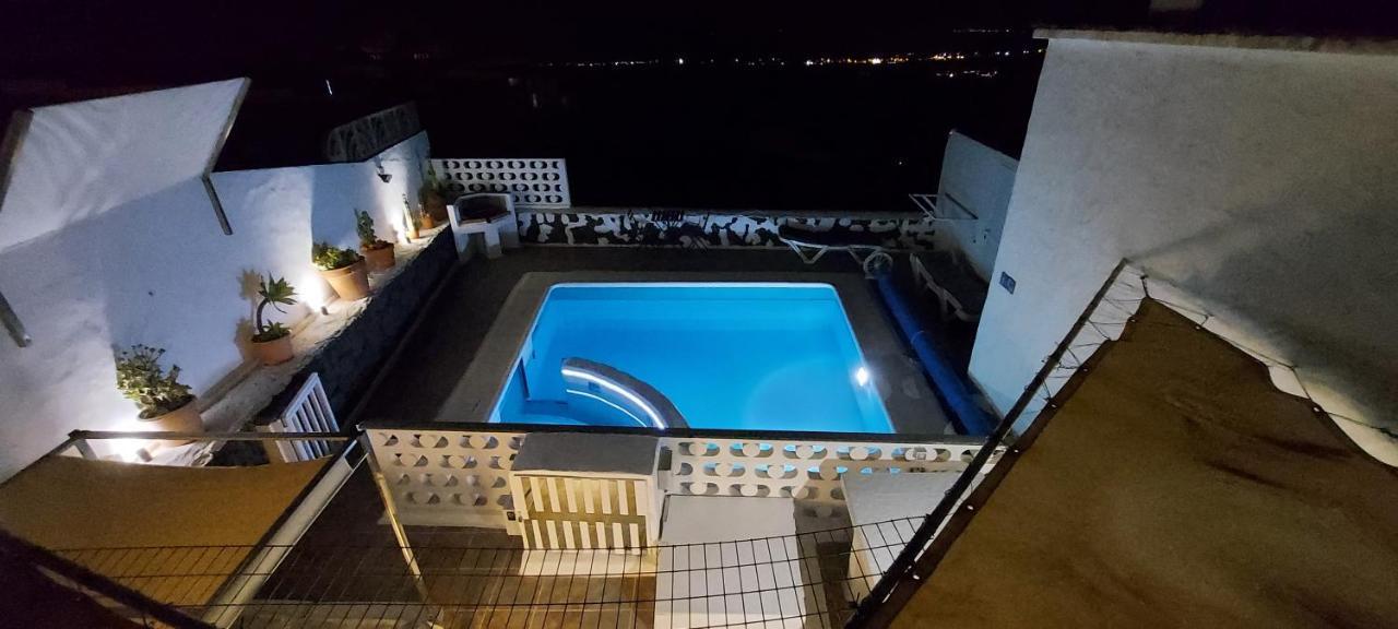 Aloelux Villa !! - Private Villa With Pool , Jacuzzi, Cinema, Massage ,Wonderful View, Art Desing Villa Tías Kültér fotó